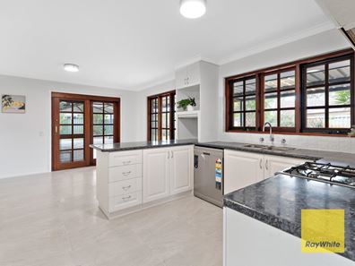 17 Ailsworth Court, Thornlie WA 6108