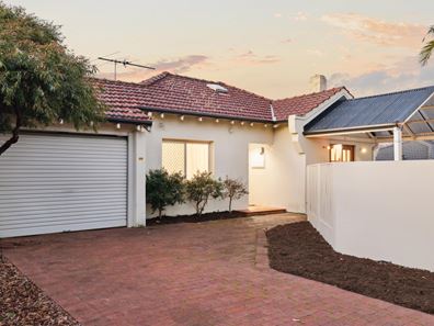 68A Hope Avenue, Manning WA 6152