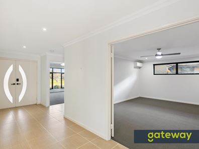 4 Pitch Way, Aubin Grove WA 6164