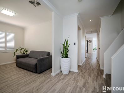 14 Seaspray Crescent, Jindalee WA 6036