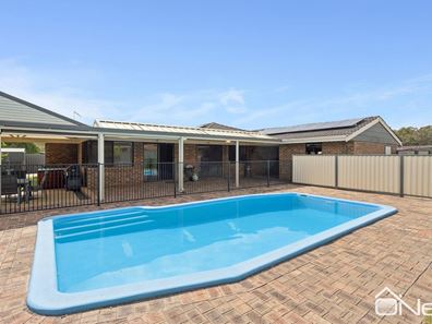 4 Grainger Way, Thornlie WA 6108