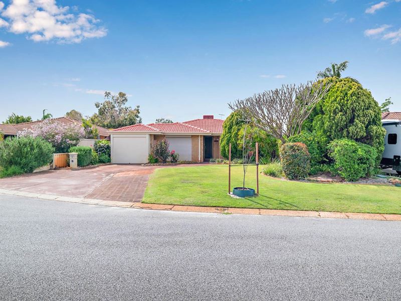 8 Argosy Place, Morley WA 6062