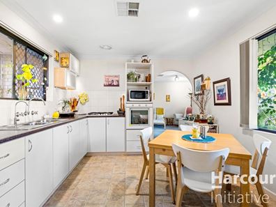 22 Coniston Way, Balga WA 6061