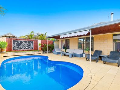 18 Kola Bend, Byford WA 6122