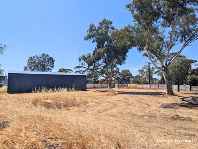 20 Sewell Street, Kellerberrin WA 6410