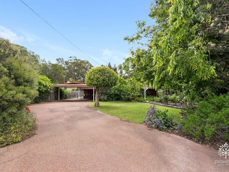 8 James Road, Kalamunda WA 6076