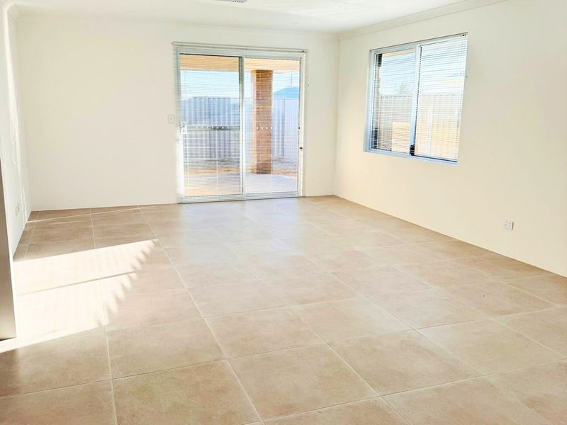12 Primrose Road, Alkimos