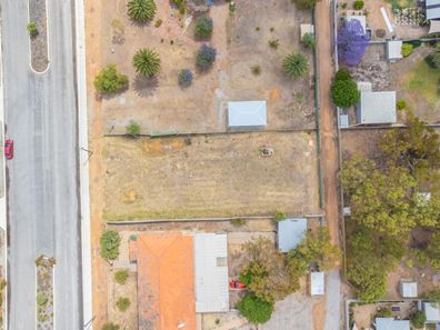 75 James St, Kellerberrin WA 6410