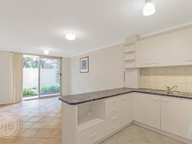 2/160 Mill Point Road, South Perth WA 6151