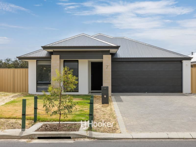 7 Hatfield Way, Millbridge WA 6232