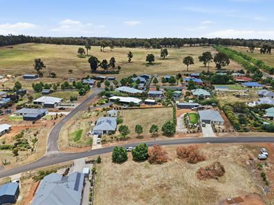 24 Gleneagles Drive, Bridgetown WA 6255