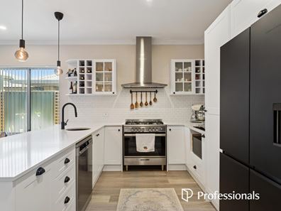 5B Fife Street, Forrestfield WA 6058