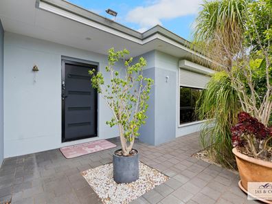 7 Moodah Way, Ellenbrook WA 6069