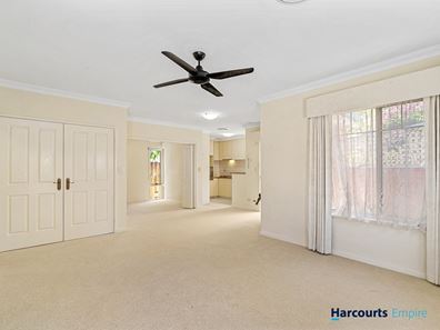 1/157 Weaponess Road, Wembley Downs WA 6019