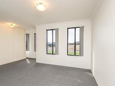 24 Winnetta Ridge, Wandina WA 6530