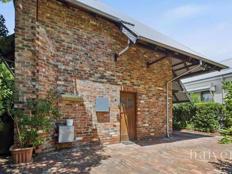 6 Hopetoun Terrace, Shenton Park