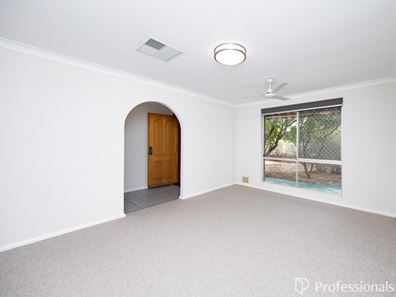 27 Allamanda Way, Forrestfield WA 6058
