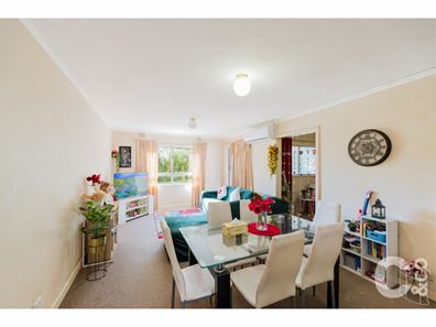 9/4 Canham Way, Orelia WA 6167