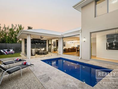 8 Menner Court, Scarborough WA 6019