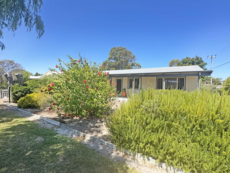 132 Burton Road, Castletown WA 6450