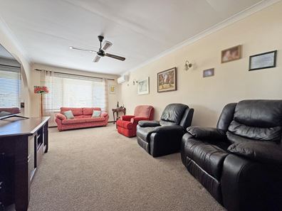 132 Burton Road, Castletown WA 6450
