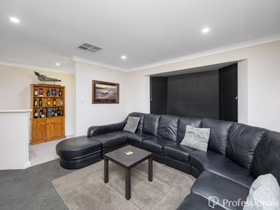 30 Lorikeet Loop, High Wycombe WA 6057