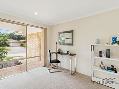 95 Aitken Drive, Winthrop WA 6150