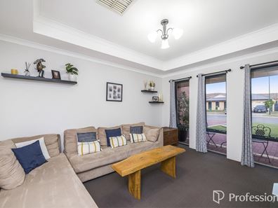 28 Portwine Avenue, Byford WA 6122