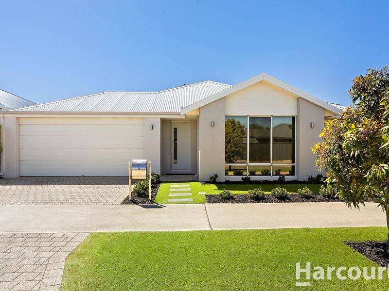 5 Medway Road, Lakelands WA 6180