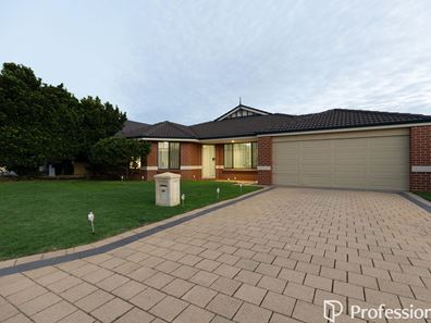 18 Giglia Drive, Sinagra WA 6065
