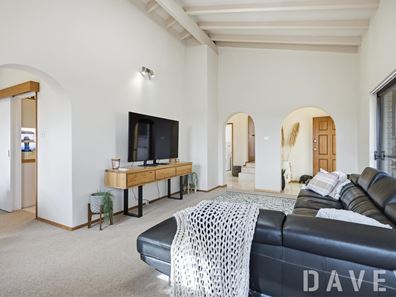20 Luccombe Way, Karrinyup WA 6018