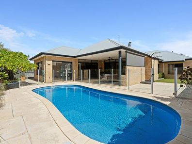 79 Broadbeach Boulevard, Hillarys WA 6025