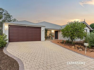 35 Myerson Crescent, Maida Vale WA 6057