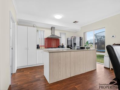 34 Yarraman Road, Waggrakine WA 6530
