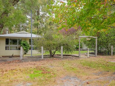 19 Capel Street, Kirup WA 6251