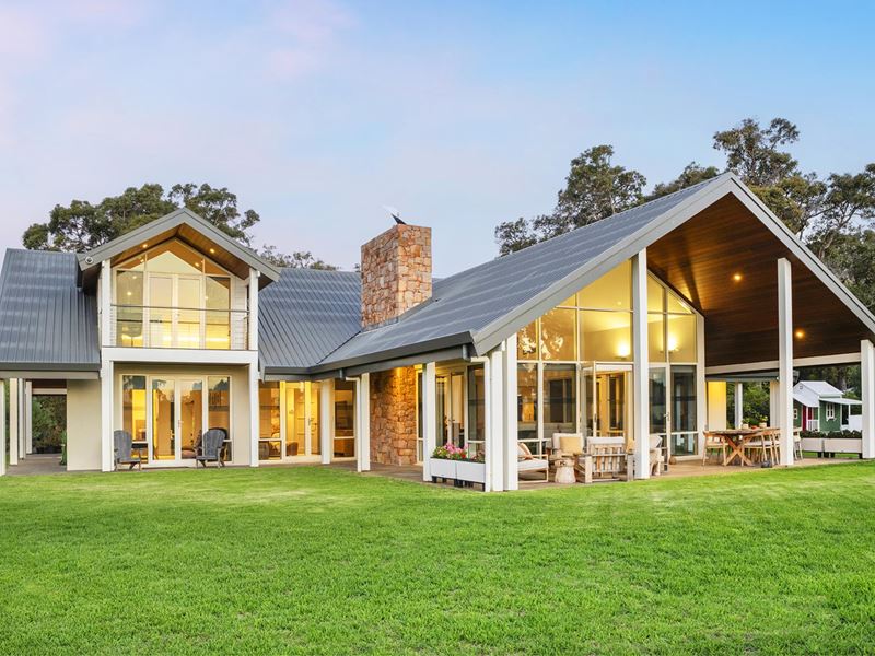 31 Grasstree Place, Yallingup WA 6282