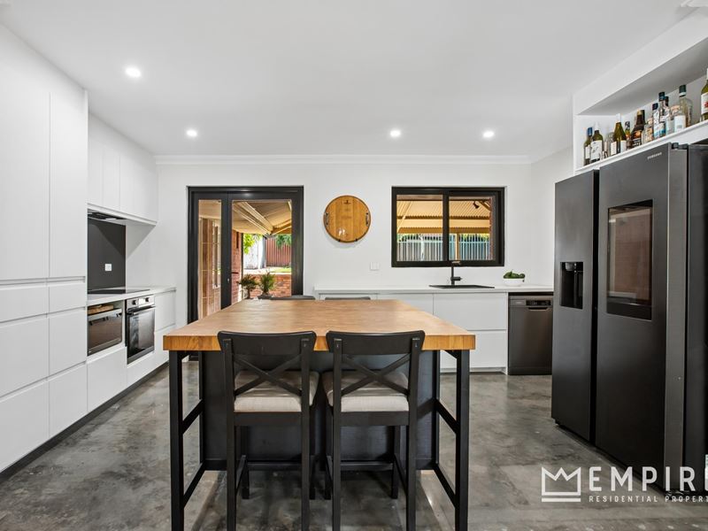 6 Varna Place, Coolbellup WA 6163