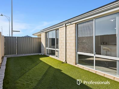 63 Helmsley Parkway, Alkimos WA 6038