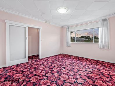 6 Harkins Street, Westminster WA 6061