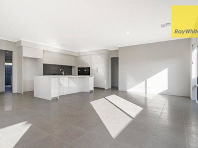 16 Dalaroo Boulevard, Midvale WA 6056