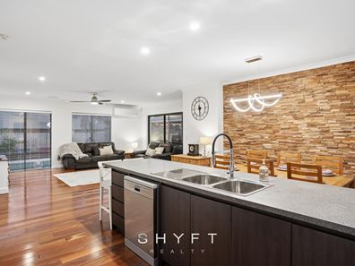 22 Mariners View, Mindarie WA 6030