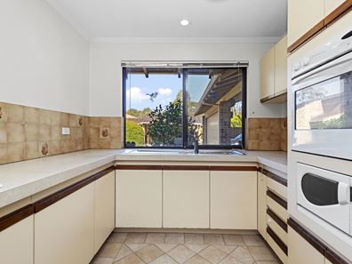 2/26 Earlston Way, Booragoon WA 6154