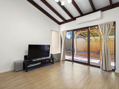 2/26 Earlston Way, Booragoon WA 6154