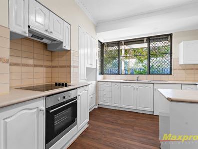 477 Sevenoaks Street, Beckenham WA 6107