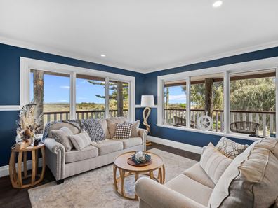 2 Treasure Road, Singleton WA 6175