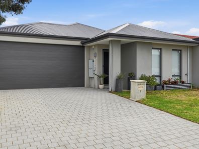 1 Warrida Way, Maddington WA 6109