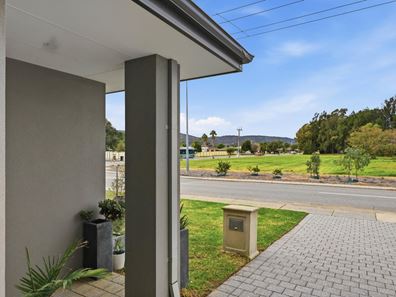 1 Warrida Way, Maddington WA 6109