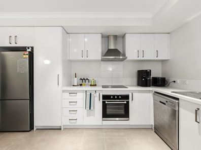 30/11 Rowlands Street, Kewdale WA 6105
