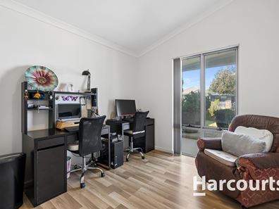 11 Mountain Street, Banksia Grove WA 6031