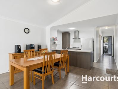 11 Mountain Street, Banksia Grove WA 6031